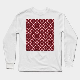 Geometric quatrefoil pattern in wine and white color Long Sleeve T-Shirt